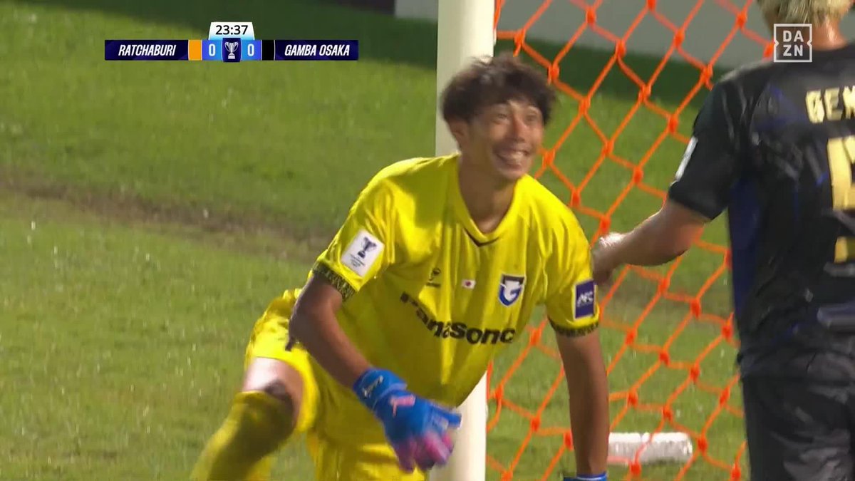 大ベテラン、まだまだ健在💪 先制ゴールは許さない! GK東口順昭が立て続けのビッグセーブ🔥 🏆ACL2 第2節 🆚ラーチャブリー×G大阪 📺#DAZN LIVE配信中 #ACLTwo #だったらDAZN #Jみようぜ