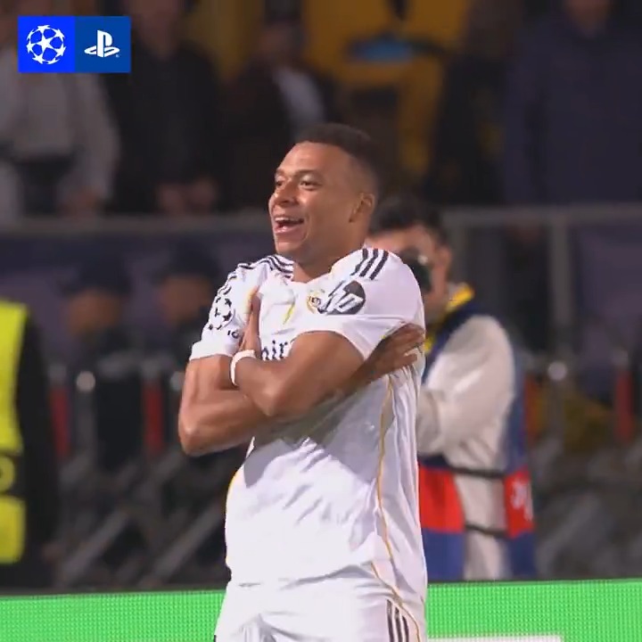 1st: Kylian Mbappé 2nd: Rasmus Højlund 3rd: Jens Petter Hauge 4th: Erling Haaland Mbappé's hat-trick earns him Player of the Week! 🎩 PlayStation Europe | #UCLPOTW