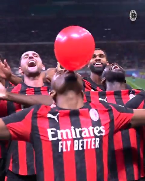 Christo’s first balloon gets a special award 🎈👏 Brought to you by PUMA Football
