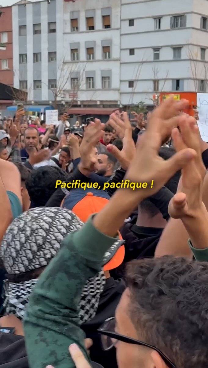 🇲🇦💬 « Nous aimons notre pays, nous ne sommes pas responsables des scènes de violence. Ces casseurs ne nous représentent pas. » À Casablanca, aux slogans réclamant une réforme en profondeur des secteurs de la santé et de l’éducation, les manifestants ont ajouté un message clair : le rejet de toute forme de violence.