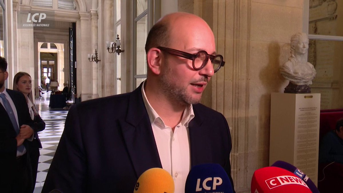 Election des présidents des commissions de l'Assemblée : "La seule commission qui revient à l'opposition, c'est celle des finances", relate Ludovic MENDES. "Normalement la gauche n'aurait pas dû se présenter dans plein de commissions, elle s'est présentée quand même." #DirectAN