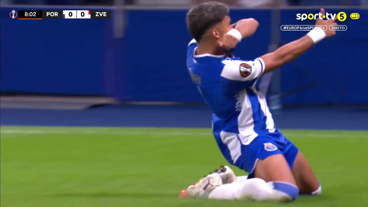 William Gomes faz o primeiro da noite no Porto 🫡 #sporttvportugal #EUROPAnaSPORTTV #UefaEuropaLeague #FCPorto #EstrelaVermelha #ConfiaBetano #BetanoUEL
