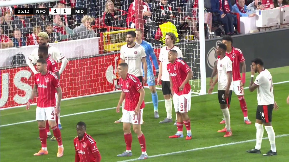 Nottingham Forest’s celebrations didn’t last long… 40 seconds after equalising, they’re behind again from a set-piece 😬 📺 TNT Sports & discovery+ UK
