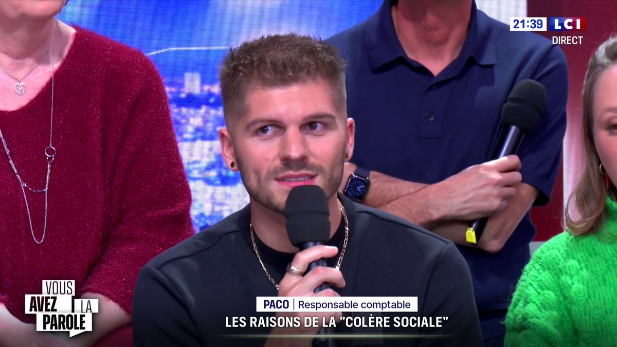 ▶Vous avez la parole : la France dans l'impasse ? "Taxer 2% du patrimoine, moi je considère que c'est de la folie. Le problème aujourd'hui, c'est la dépense de l'État, l'argent est dilapidé. Il y a assez d'impôts, même trop d'impôts." Paco, responsable comptable sur LCI