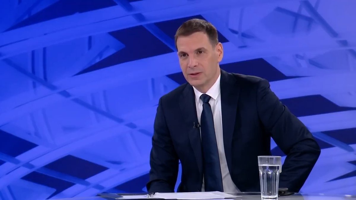 "Ako do kraja normalizujemo situaciju u zemlji, ako se svi vrate svojim redovnim aktivnostima, nećemo imati šanse da promenimo izborne uslove i imaćemo teške parlamentarne izbore", izjavio je predsednik Nove Demokratske stranke Srbije Miloš Jovanović.