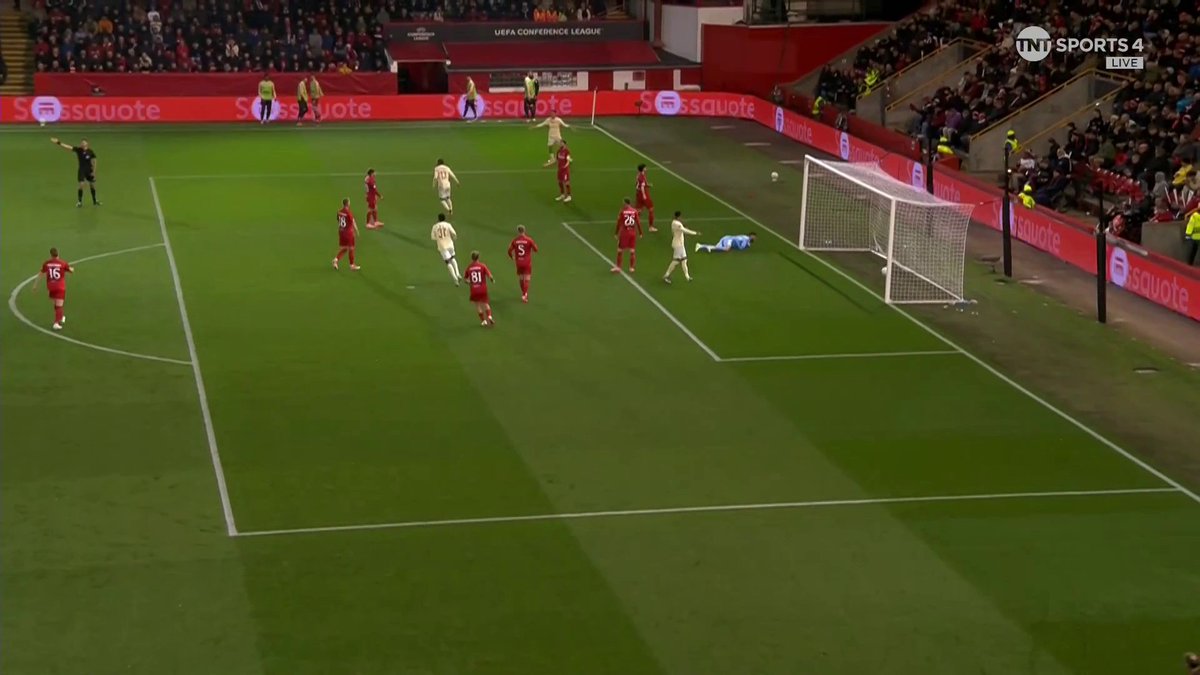 The power on that 💥 Pedrinho smashes it home to extend Shakhtar Donetsk’s lead ⚡ 📺 TNT Sports &amp; discovery+ UK