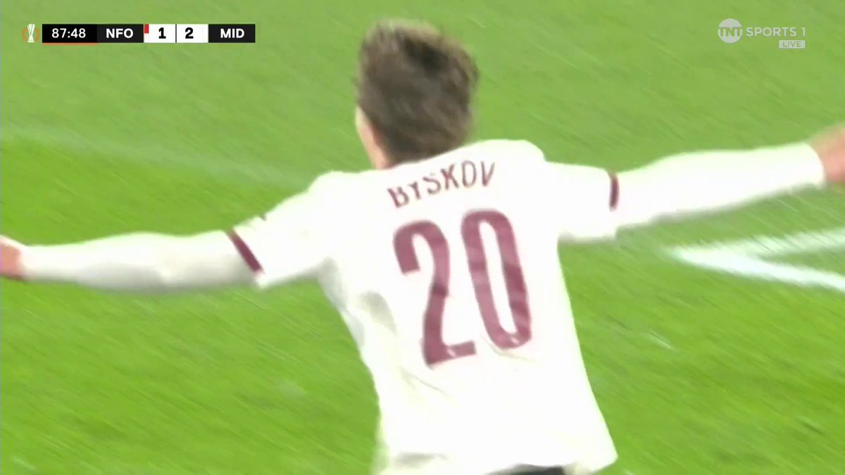 Hands on head for Ange Postecoglou 😬 A ruthless counter-attack ends with Valdemar Andreasen scoring a third for Midtjylland 🎯 📺 TNT Sports &amp; discovery+ UK