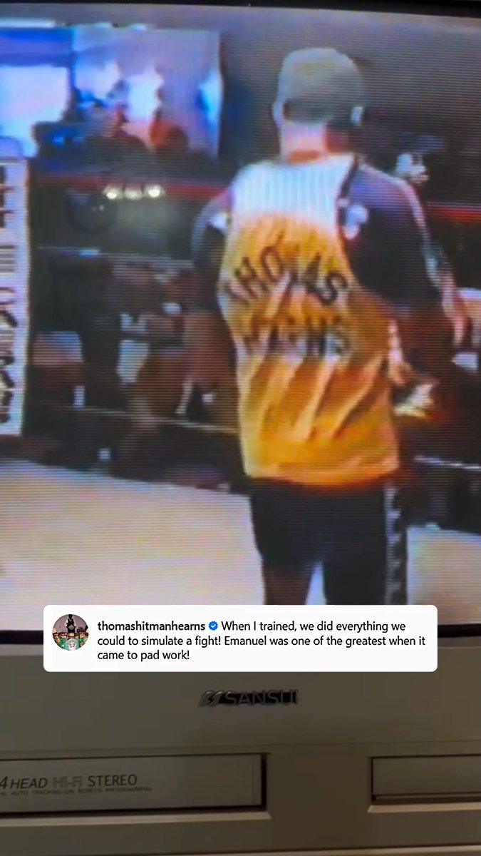 THAT KRONK POWER 💥 Thomas ‘The Hitman' Hearns showing off a throwback clip of himself hitting the pads alongside legendary trainer Emanuel Steward 🥊