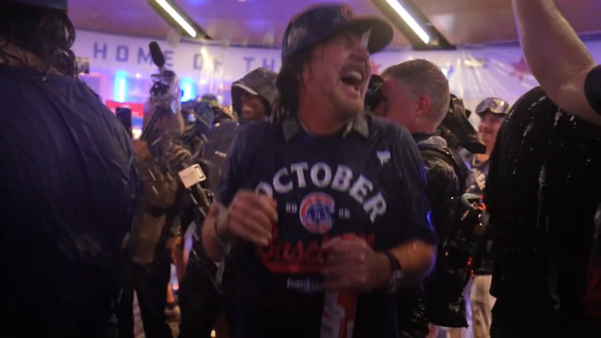 It doesn't get Eddie Vedder than this 😤 #CLINCHED