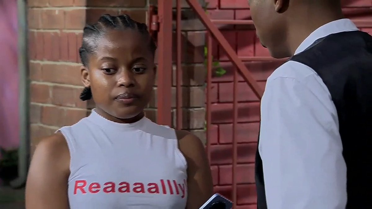 Clearly it was not our eyes even Botsotso saw this. And trust me if he saw it it's real, because he is always there!👀 #etvScandal