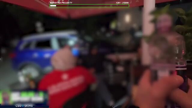 Paramaxil, polski streamer został pobity. Nie brakuje opinii, że na własne życzenie.