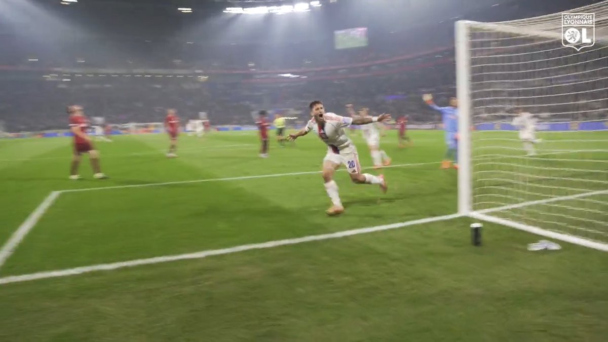 La rage et la joie de Martin depuis le bord du terrain 👊🦁 #OLFCS