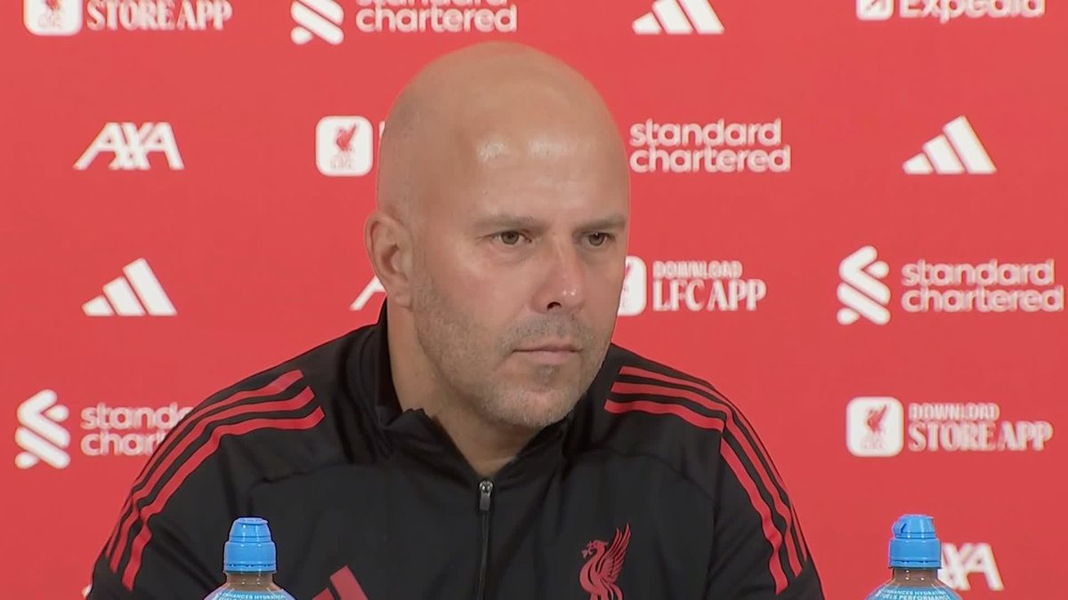 "If we had the referee from the Galatasaray match we wouldn't have lost against Crystal Palace" 😅 Arne Slot calls for a reaction from his Liverpool side as they prepare to face Chelsea, but reflects on the fine margins in recent defeats.