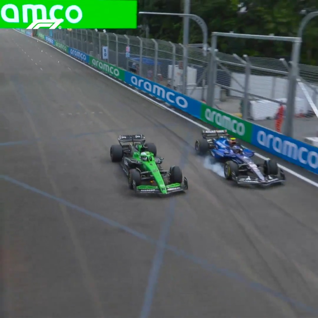 📻 "I'm seeing what Hulkenberg is doing..." A bit of a close call between Nico and Carlos Sainz to kick off the weekend! 👀 #F1 #SingaporeGP
