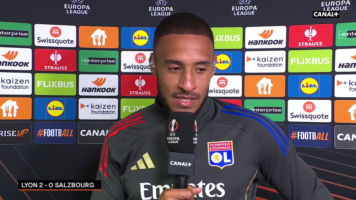 "Tant qu'il y a de l'espoir j'y croirai" 👀 Interrogé par Sidney Govou, Corentin Tolisso réagit à son absence de la liste de Didier Deschamps en Équipe de France 🇫🇷