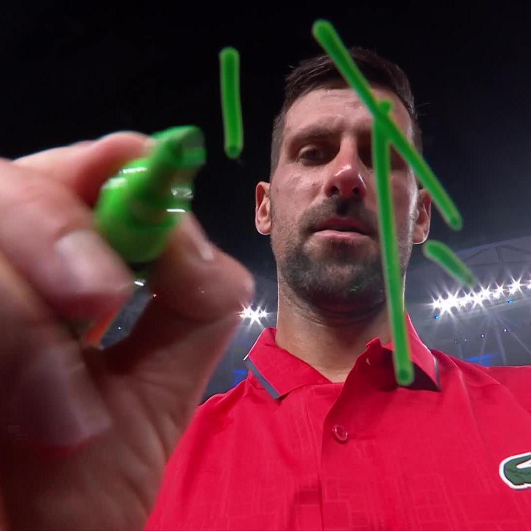 Djokovic es capaz hasta de escribir en chino. No solo un talento en pista, sino una mente privilegiada.