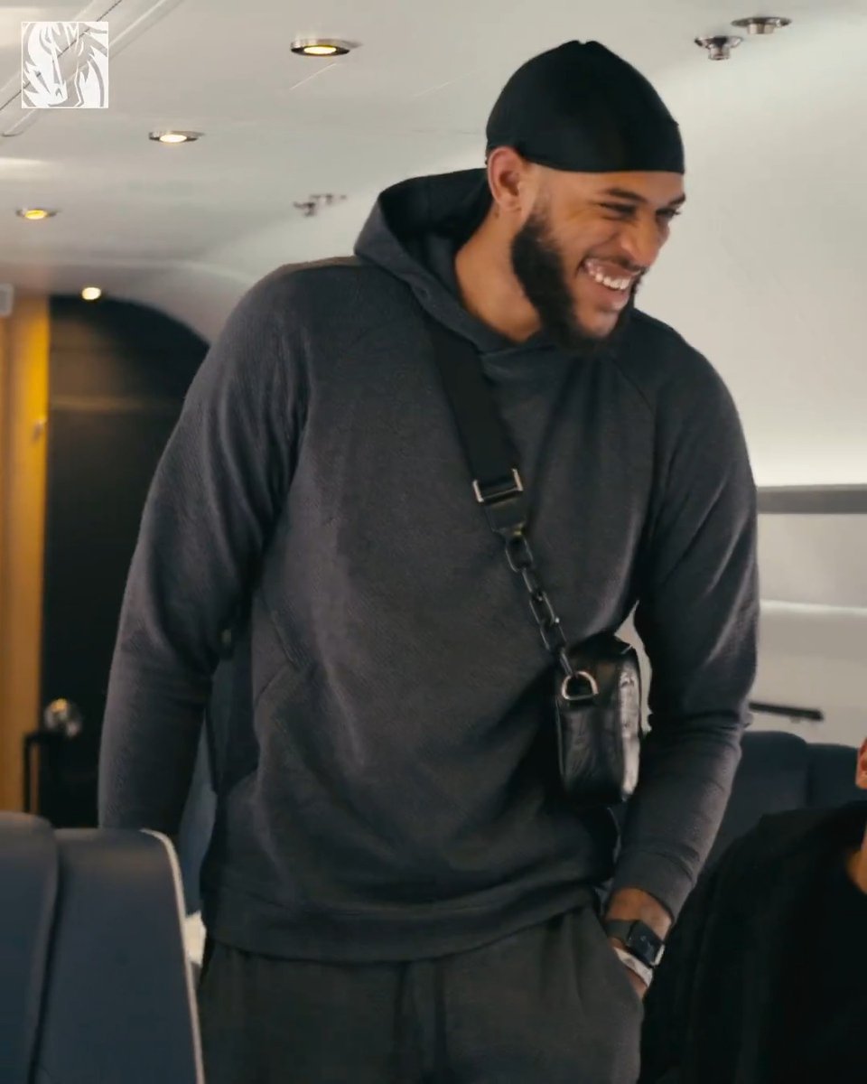 The Mavs upgraded their private jet 👀 #MFFL