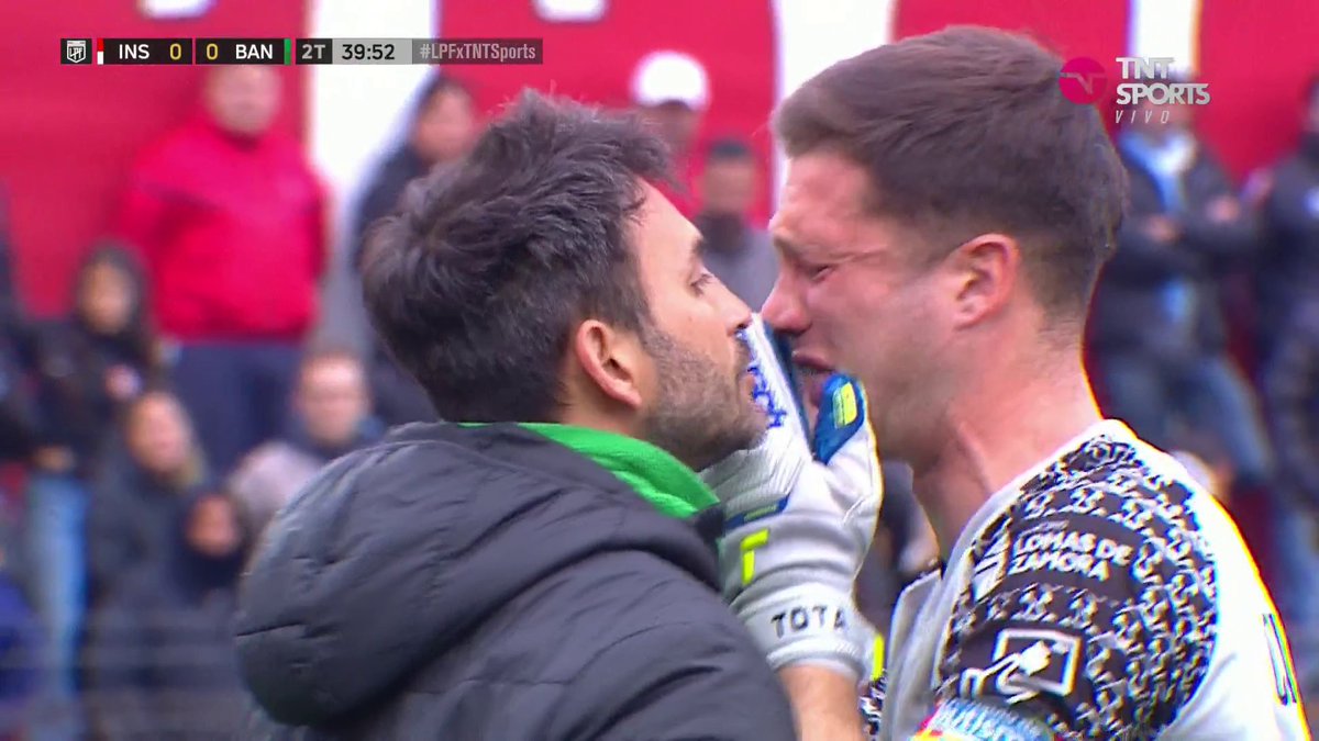 - se golpeó la cabeza - se desmayó - se largó a llorar. - le dijo al médico “mamá no quiero ir al colegio”. - asistió a gero y ganó Banfield a este tipo convocó scaloni. 💚