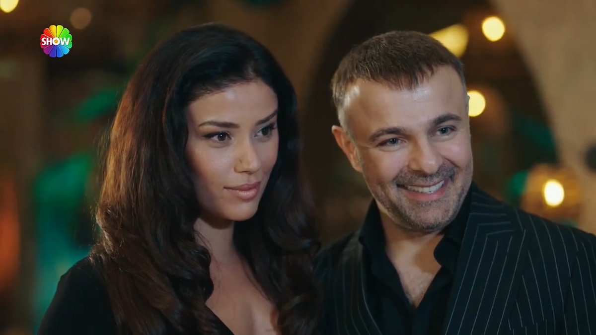 “Tanıştırayım kız arkadaşım Aylin…” #KızılcıkŞerbeti yeni bölümüyle @showtv’de. @goldyapim