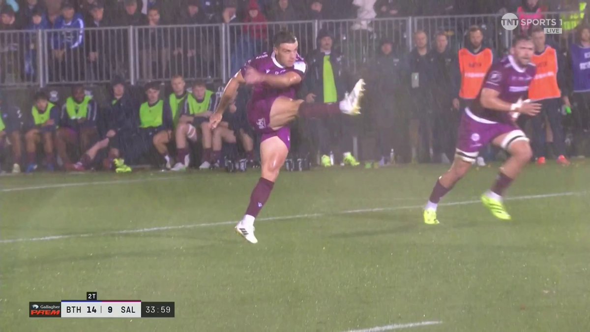 George Ford that is RIDICULOUS 🤯 We're getting a kicking masterclass from the Sale Sharks 🦈 fly-half tonight 🎯 📺 TNT Sports & discovery+ UK