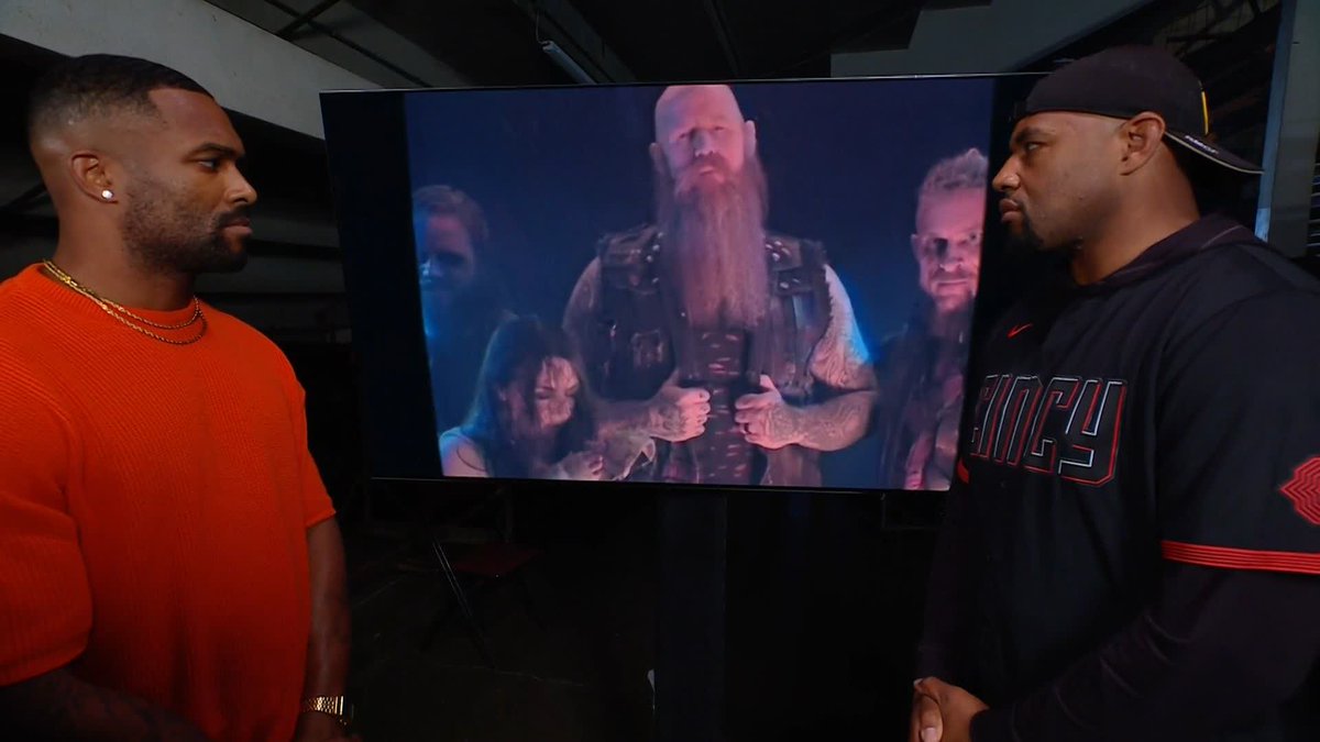 The Wyatt Sicks have a message for The Street Profits... 😳