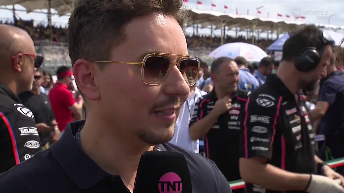 "He's strong physically, he's strong mentally and he's strong technically... He's still the best even at 32 years old" 👏 Jorge Lorenzo has nothing but praise for Marquez 🤝 #MotoGP | #IndonesianGP Live on TNT Sports and Discovery+