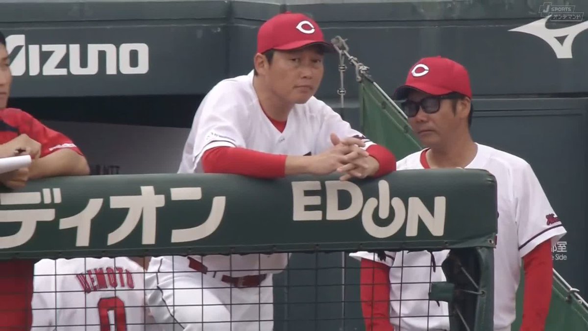⚾️7回裏⚾️ #上本崇司 万感の想いを込めた最終打席… 打って守って走った13年間🥷 広島1-3東京ヤクルト J SPORTSオンデマンド LIVE配信中✨