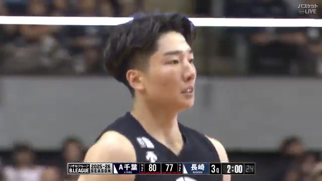 3Q終了間際で #黒川虎徹 の3Pシュート👌 最終Qへ勢いをつける1本🔥 #アルティーリ千葉 🆚 #長崎ヴェルカ 🏀#りそなグループ #Bリーグ🏀 B1第1節|GAME1 ▶視聴はコチラ #バスケットLIVE ライブ/見逃し配信中📡 B.LEAGUE(Bリーグ) ALTIRI CHIBA / アルティーリ千葉【公式】