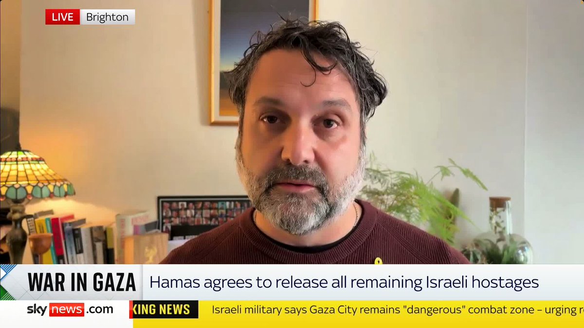 'This is the closest we've ever been' Adam Ma'anit, whose cousin was taken hostage by Hamas, tells Samantha Washington that Israeli hostage families are 'cautiously optimistic' after Hamas' response to Donald Trump's Gaza peace plan. 📺 Sky 501 and YT