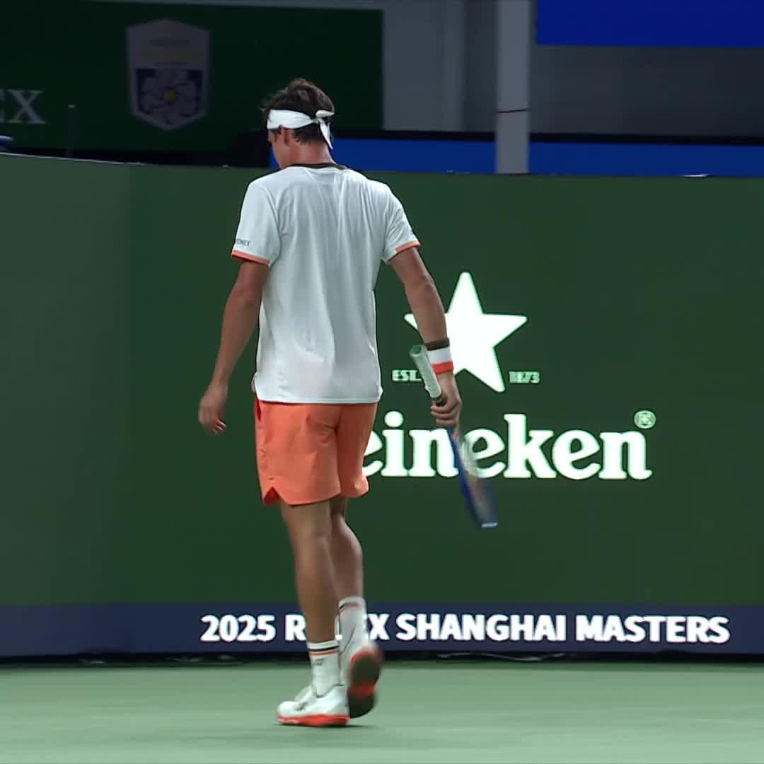 The beauty of the single handed backhand 😍 #RolexShanghaiMasters