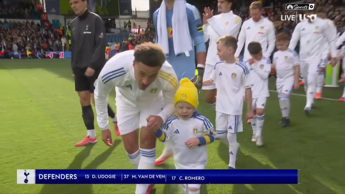 Leeds' young mascot, Noah, has already won the Premier League weekend 💪 He met and befriended Ethan Ampadu while undergoing treatment for lymphoma, which caused him to lose his sight. With treatment now complete, Noah was invited to lead out his beloved Leeds 🤍