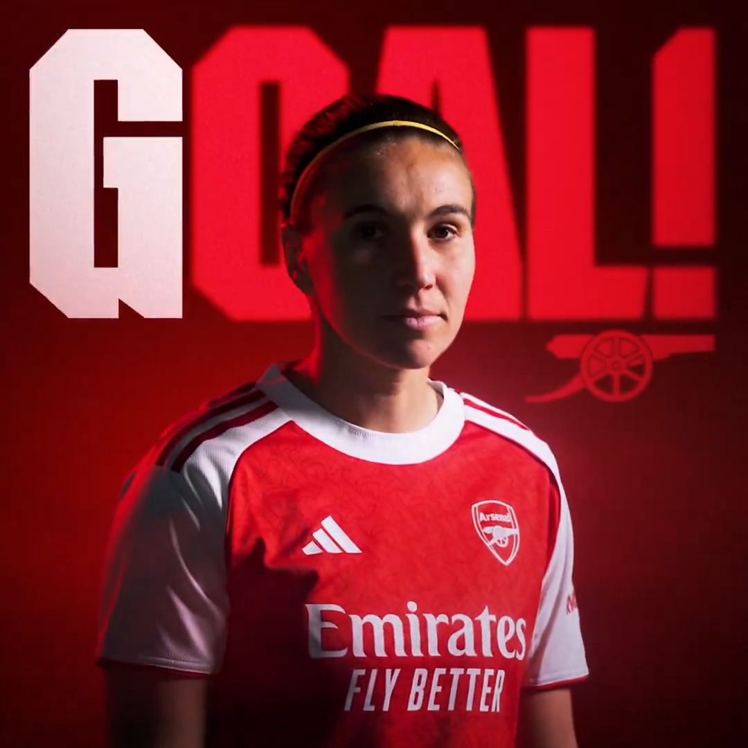 WHAT A START TO THE SECOND HALF!!!! 🤯 Mariona with a beautiful strike to level the score! 🔵 1-1 🔴 (46)