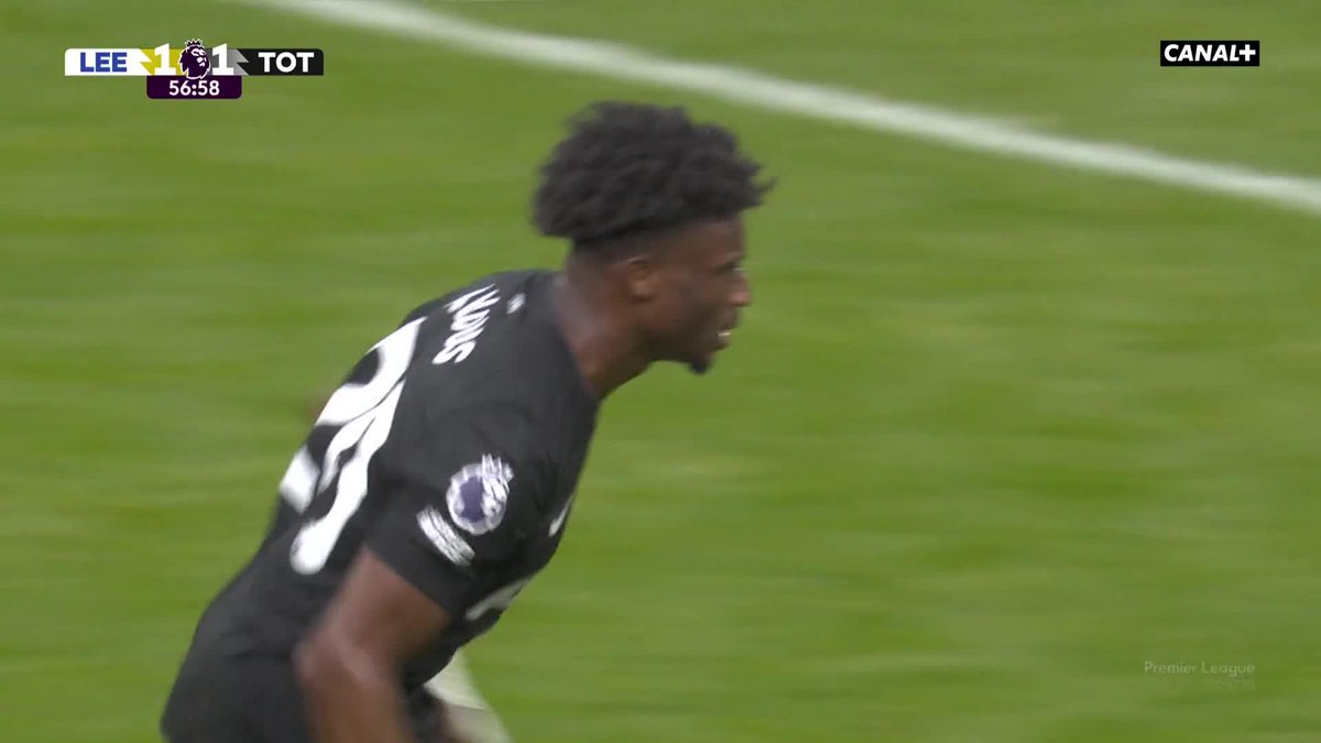 🇬🇭 Mohammed Kudus’ first goal for Tottenham. It’s all about his anticipation, tenacity and skill.