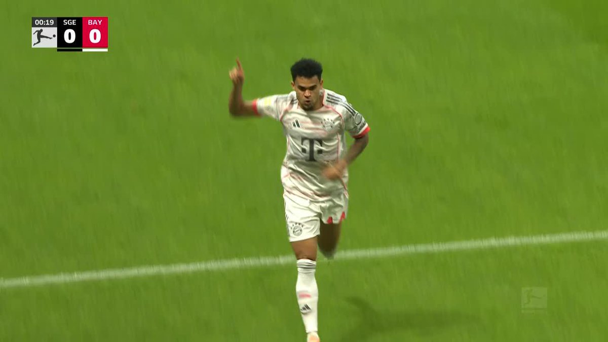 😳🇩🇪 BAYERN MUNICH SACÓ DEL MEDIO Y LUIS DÍAZ HIZO EL 1-0 VS FRANKFURT A LOS 14 SEGUNDOS.