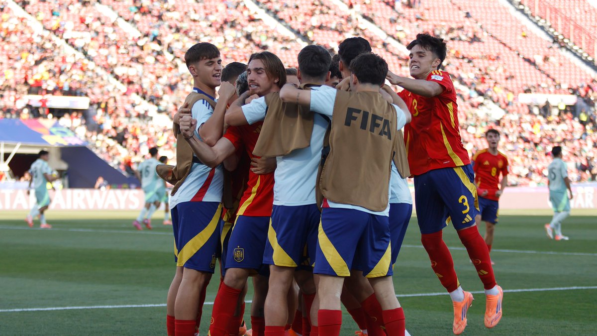 💪🏼 ¡Llegó el día! ❤️💛 𝗖𝗢𝗡 𝗧𝗢𝗗𝗢, Selección Española Masculina de Fútbol.