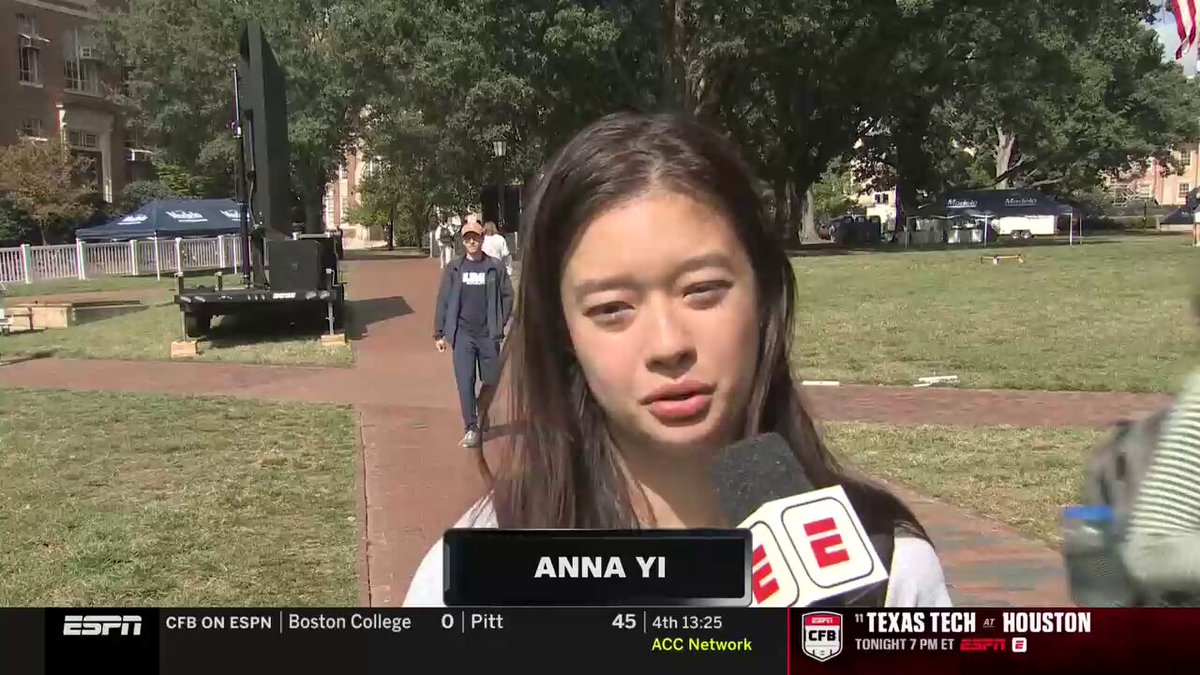 The ESPN broadcast again shows the interview with UNC student Anna Yi. That turns into a conversation about the interview and the rough start to the Bill Belichick era, with Mark Jones and Roddy Jones on the ESPN call. 🏈🎙️ #CFB