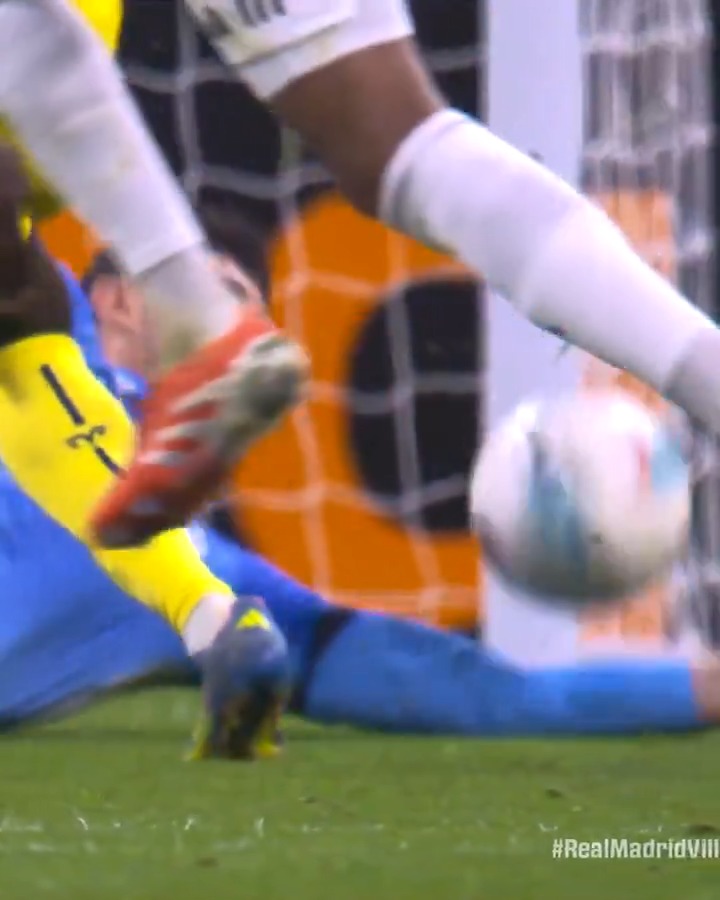 Autant surpris par la lenteur de Huijsen dans cette course, que rassurés, une nouvelle fois, par l’arrêt décisif de Courtois.