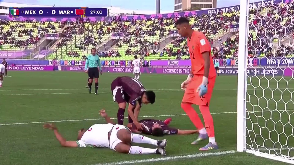 🚨¡Se prenden las alarmas! 🚨Mateo Levy queda noqueado en el césped 📲📺¡Disfruta de todo el Mundial Sub-20 en VIX! 🟠