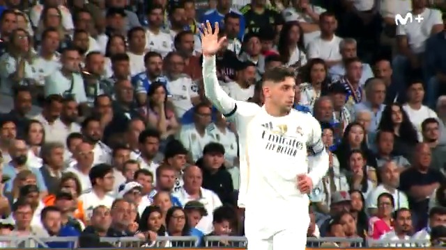 El Bernabéu ❤️ Fede Valverde. #DeportePlus