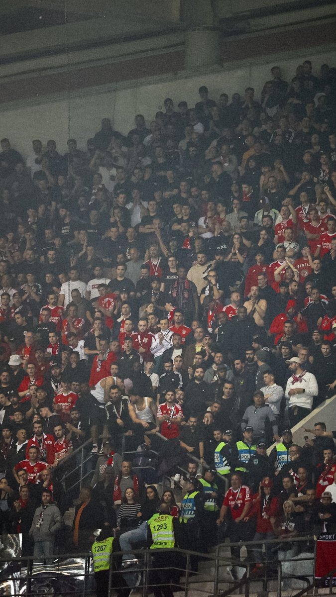 Normalmente ir ao Dragão é assim, jogamos em casa