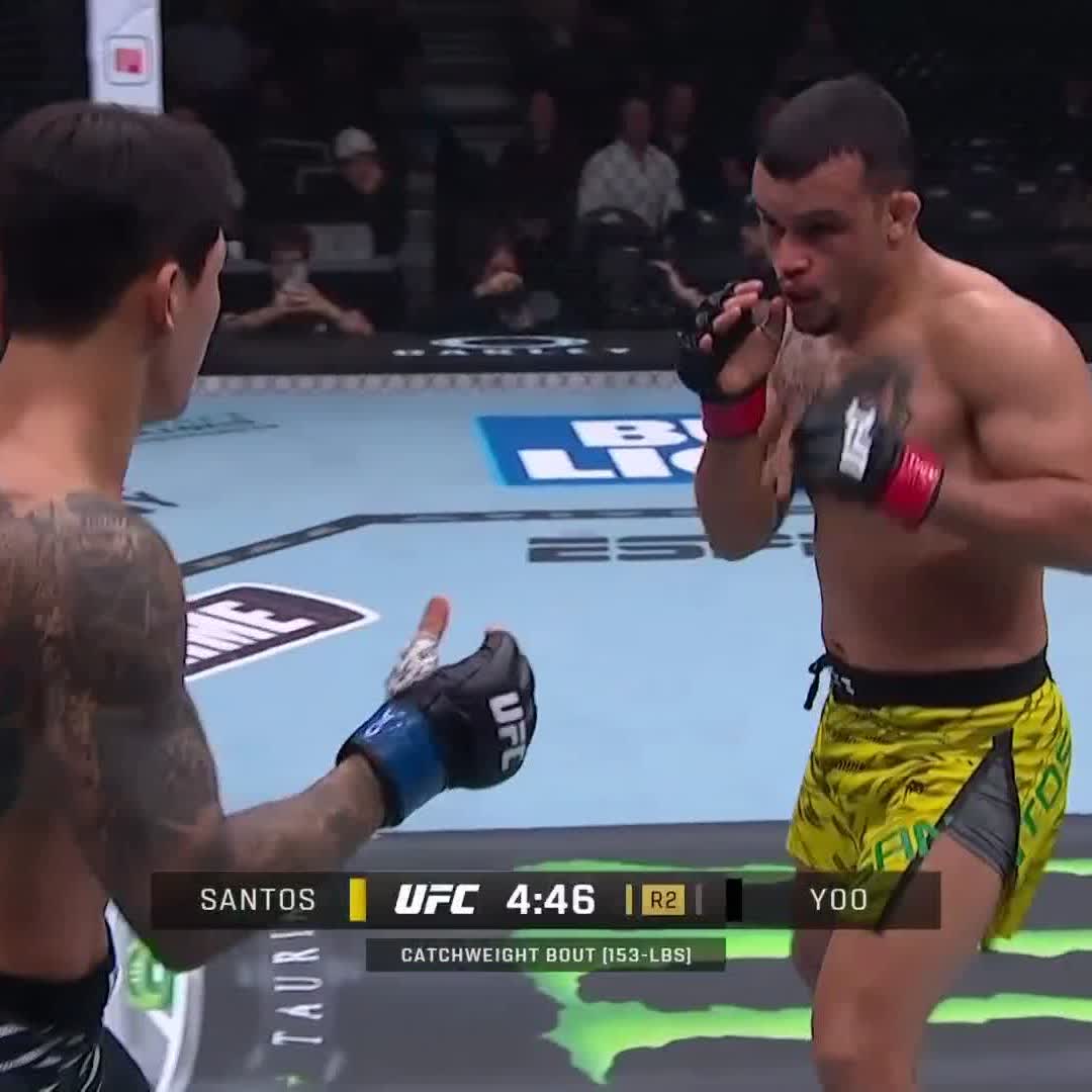Daniel Santos ÉTEINT Joo Sang Yoo dès le début du deuxième round ! 👊💥 #UFC320
