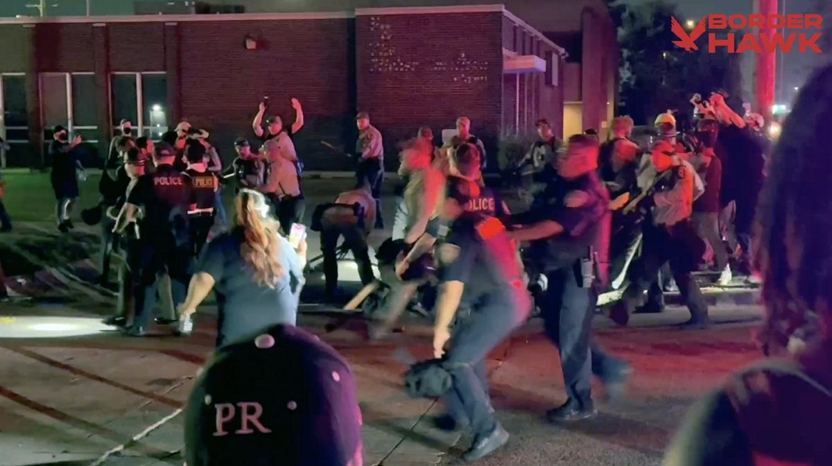 BREAKING: Mob towards ICE Broadview facility meets wall of state and local law enforcement - arrests being made Follow Border Hawk and Wid Lyman for updates from Chicago