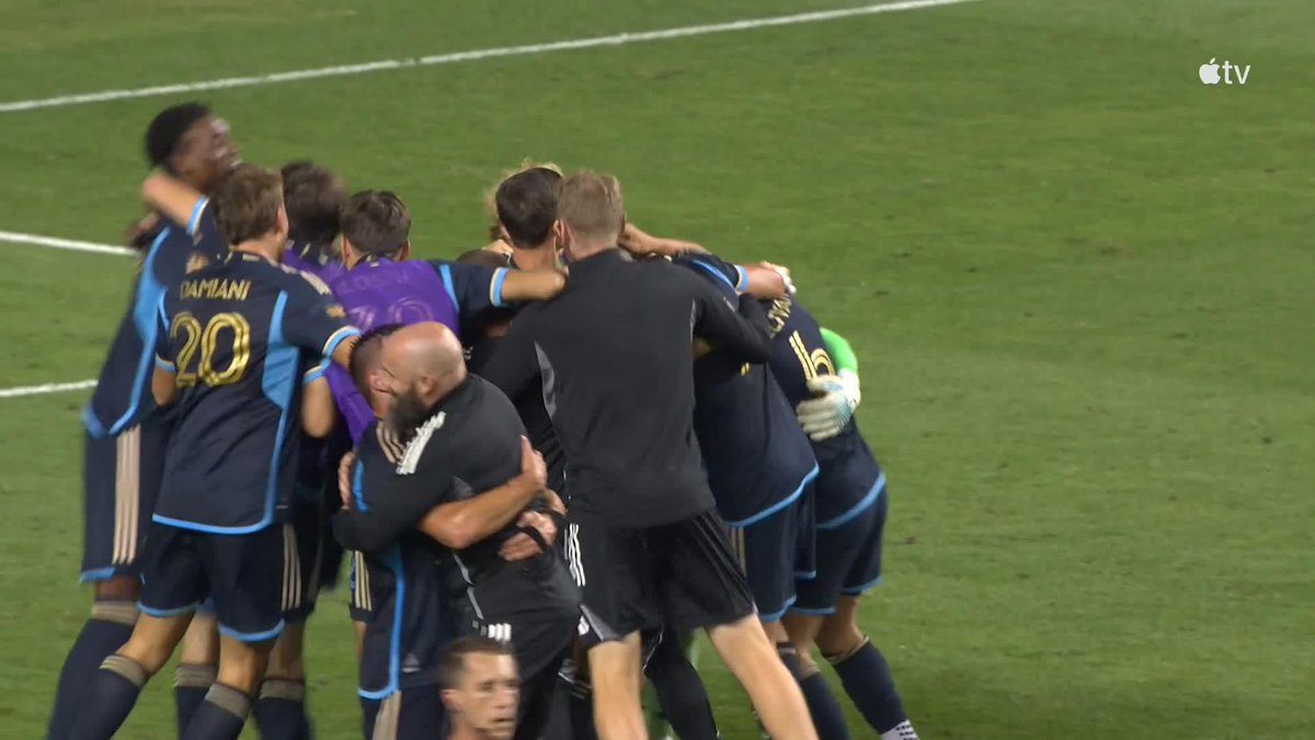 Philadelphia Union celebrate winning the Supporters' Shield ๐ It's their second in club history. (via Major League Soccer)