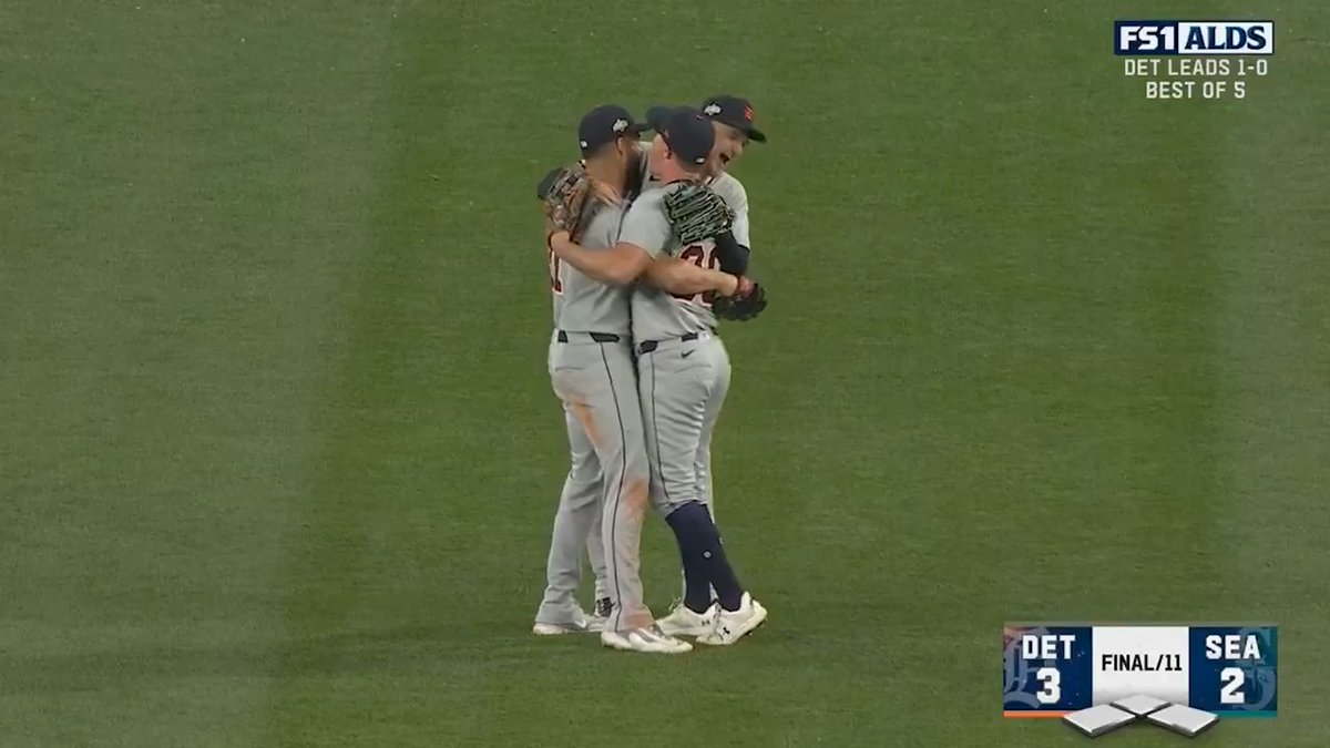 The @Tigers slam the door in the 11th to take Game 1! #ALDS (MLB x GEICO)