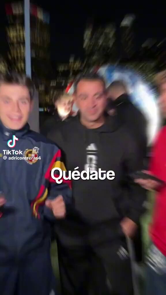 Xavi doit se taire jusqu'à ce qu'il entende un meilleur joueur que lui ! 👀🇪🇸 (TikTok : adricontreras4)