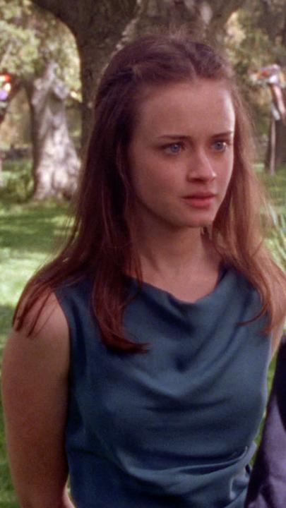 Aquí tienes el primer beso de Rory y Jess en 'Las chicas Gilmore' para celebrar que hoy cumplen 25 AÑOS.