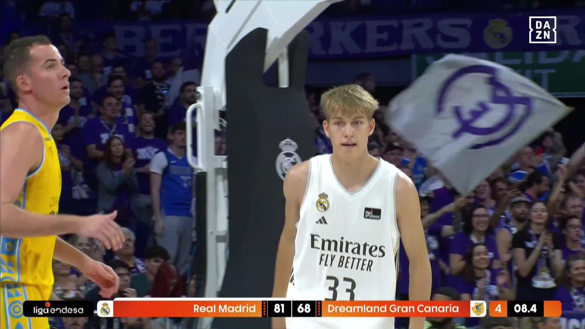 Un día que Gunars Grinvalds jamás olvidará 🤩 Su primera canasta con el Real Madrid en su debut con el primer equipo a sus 17 años ✨ El futuro está aquí... #LigaEndesaxDAZN 🏀