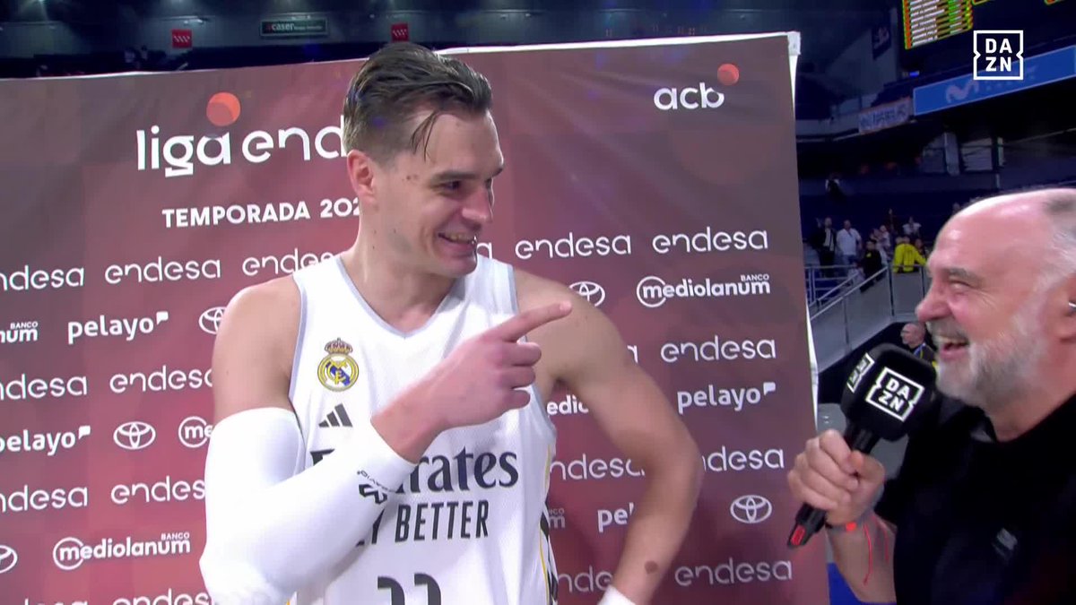 El buen rollo entre Hezonja y Pablo Laso 🥹😆 ¿De qué prefiere jugar: de alero o de 4? "Me da igual. Yo prefiero estar en la pista" 😁 #LigaEndesaxDAZN 🏀