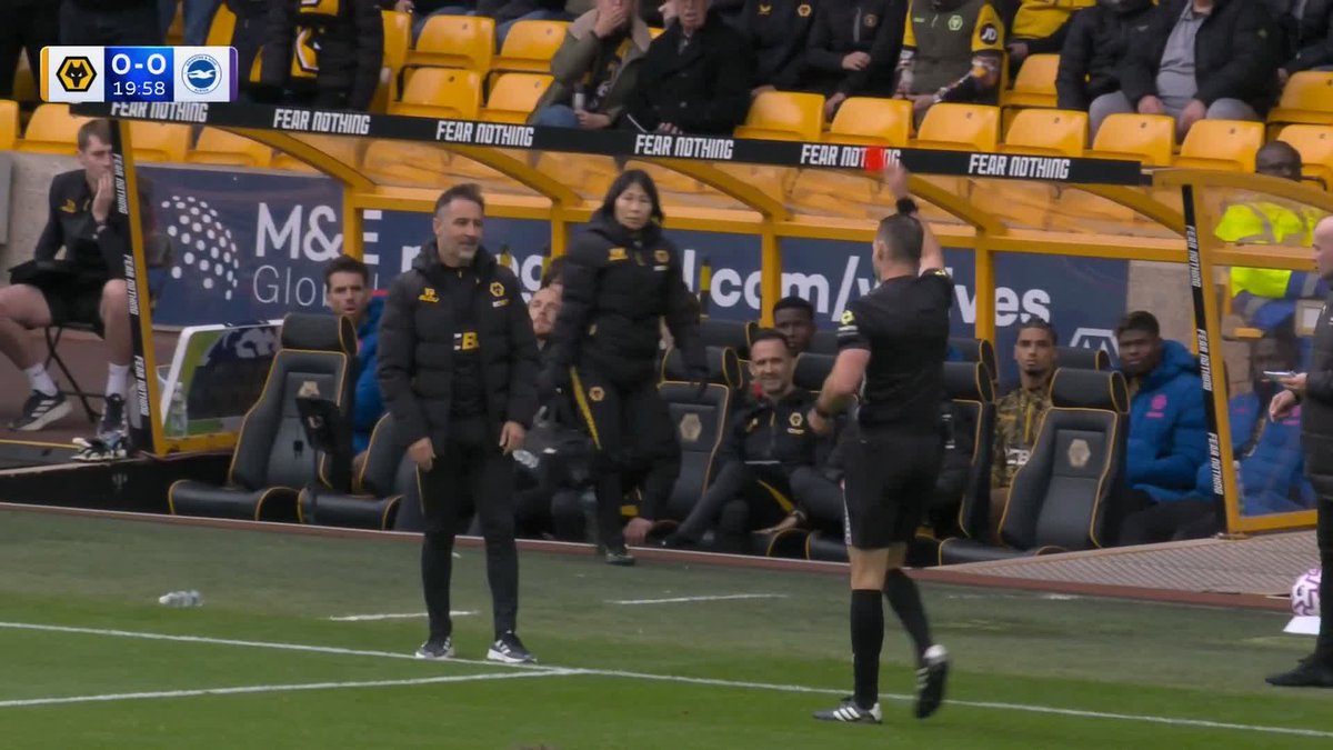 What did Vitor Pereira say here?! The Wolves boss sees red after Carlos Baleba receives a yellow card for this challenge 🟥