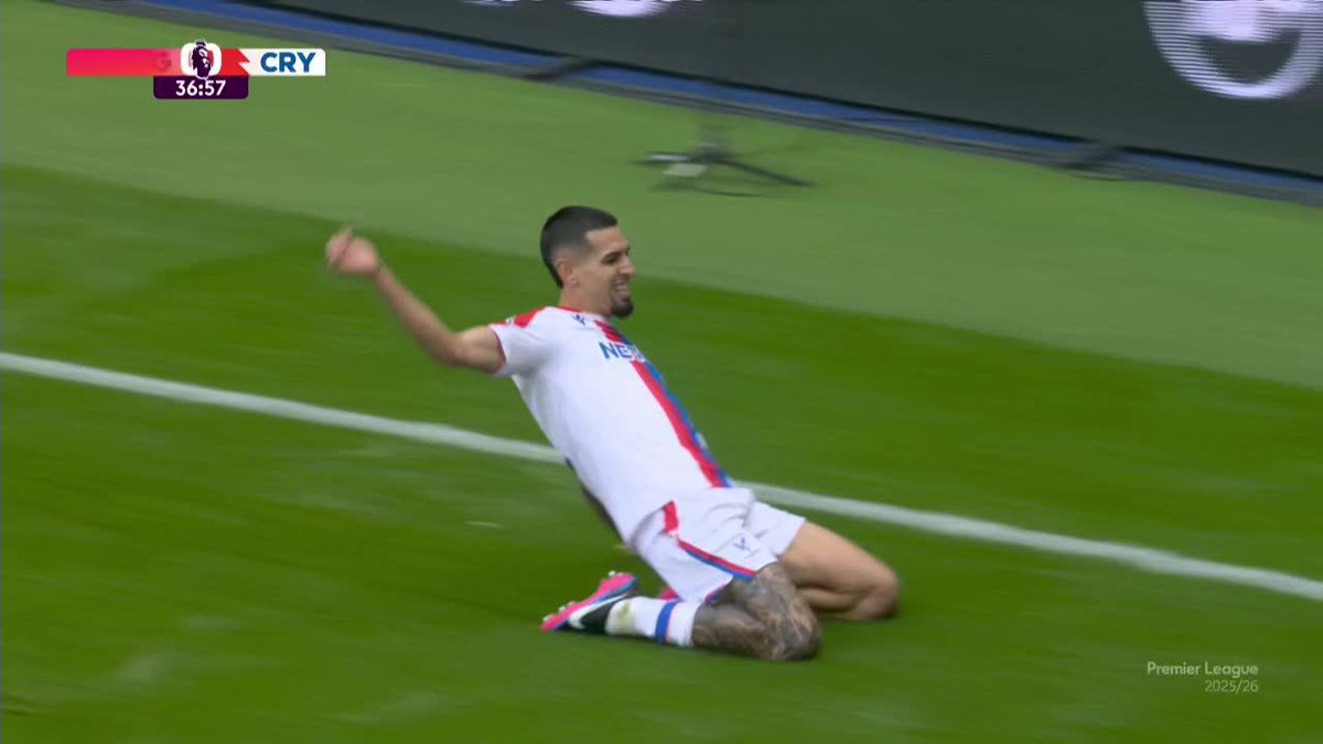 🇨🇴 GOOOL de Daniel Muñoz. El colombiano marcó el 1-0 de #CrystalPalace en su visita al #Everton, al 37’